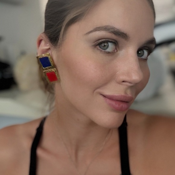 LOT 2153 24K gold plated CELINE vintage clip on earrings - Picture 6 of 6